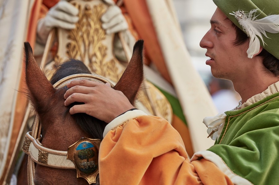 [ẢNH] Vỡ òa cảm xúc tại lễ hội đua ngựa trung cổ lâu đời ở Italy
